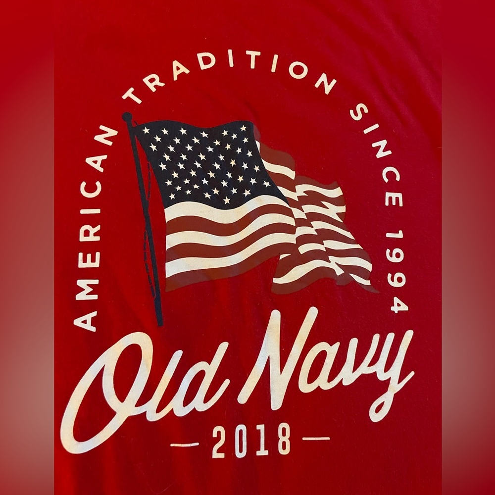 Old Navy - red American Flag t shirt - Picture 3 of 8